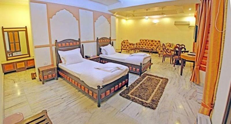 Hotel Vasundhara Palace Rishīkesh Екстериор снимка